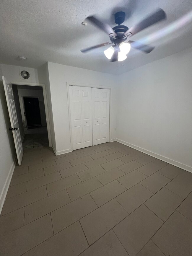 Building Photo - 636 N 39th St