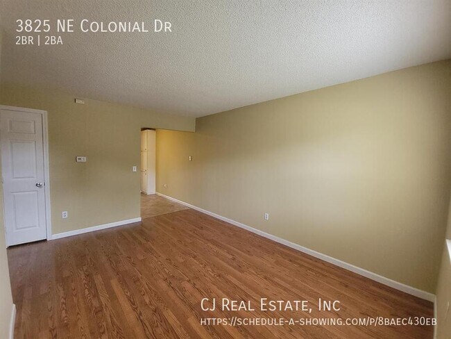 Foto del edificio - 3825 NE Colonial Dr