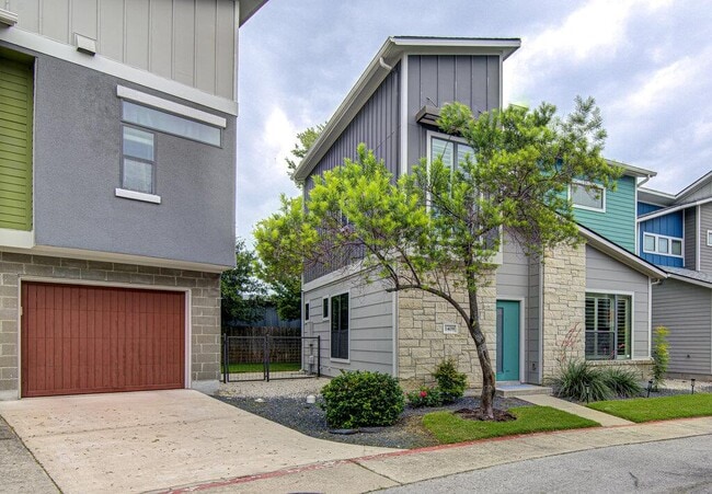 Building Photo - 1409 Lorraine Loop
