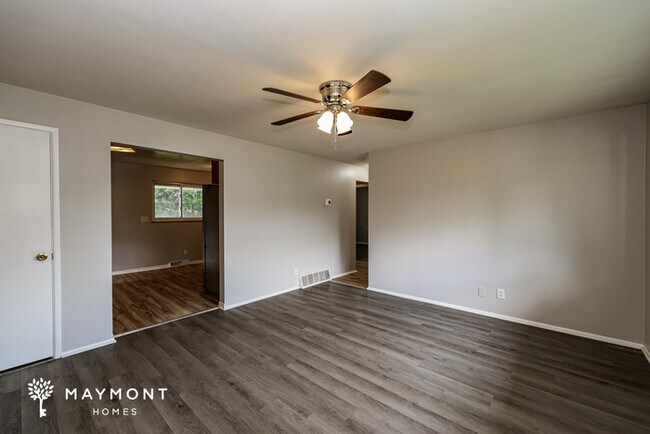 Foto del edificio - 3683 Ripplegrove Dr