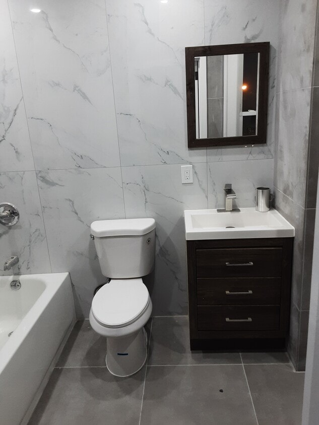 Foto del edificio - 44 Bross Pl