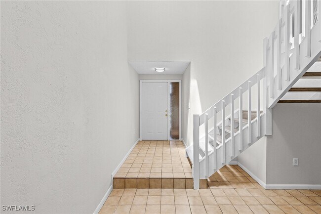 Building Photo - 11653 Pointe Cir