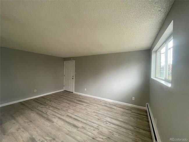 Photo - 1622 Alton St Apartment