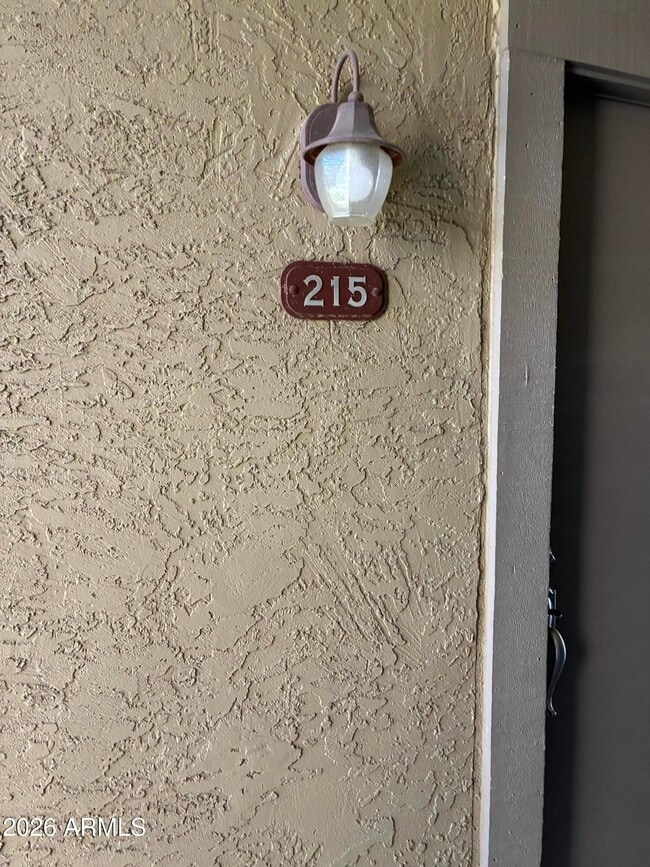 Building Photo - 200 E Southern Ave