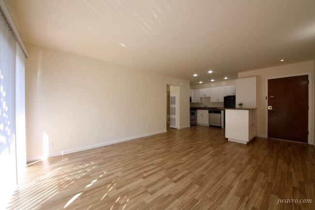 Photo - 1915 Greenwich St Apartment