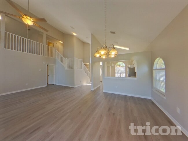 Building Photo - 13445 Beechberry Dr