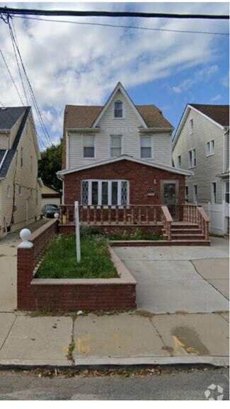 Building Photo - 113-26 202nd St