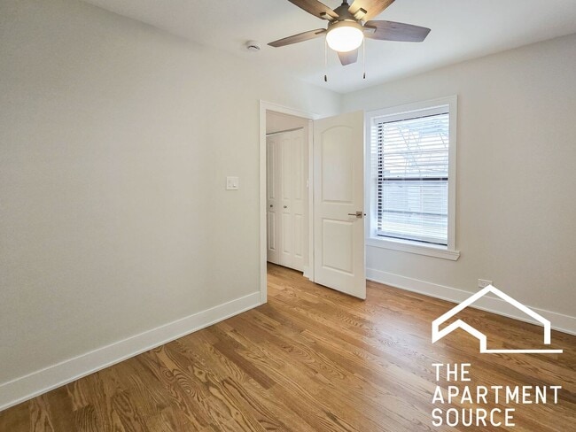 Building Photo - 516 W Cornelia Ave