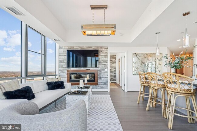 Building Photo - 930 Rose Ave