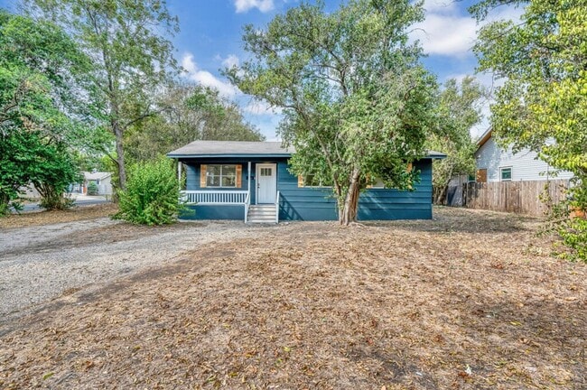 Building Photo - Spacious 3BD 2BA Home in Waco