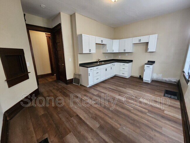 Foto del edificio - 1200 S 7th St