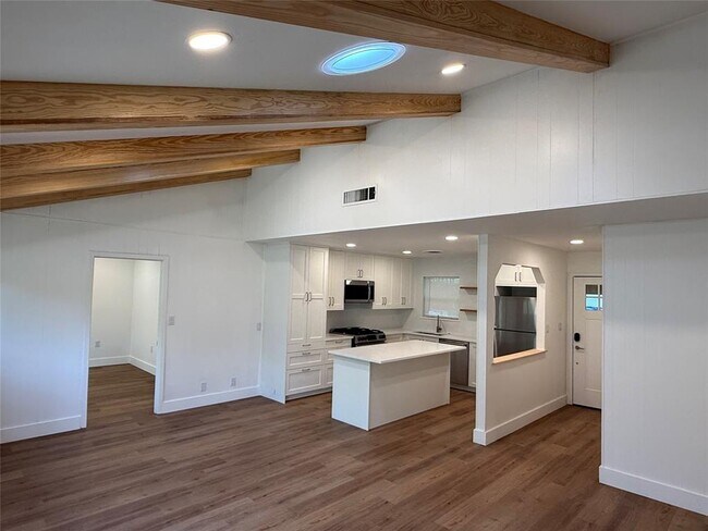 Foto del edificio - 6712 Bryn Mawr Dr