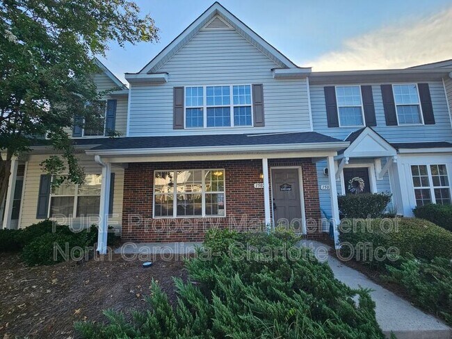 Building Photo - 15025 Deshler Ct