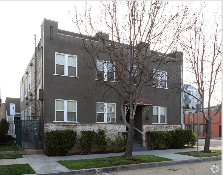 Building Photo - 406 Linden Ave