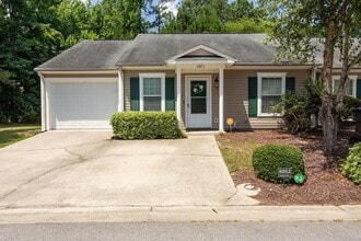 Building Photo - 6053 Sanibel Dr