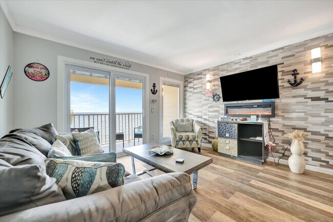 Building Photo - 2506 N Rocky Point Dr