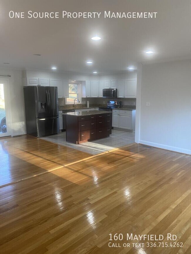 Foto del edificio - 160 Mayfield Rd NW