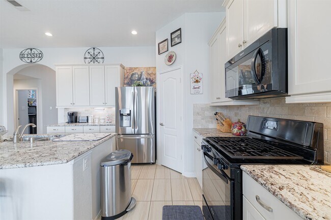 Foto del edificio - 30118 Cascading Brook Way