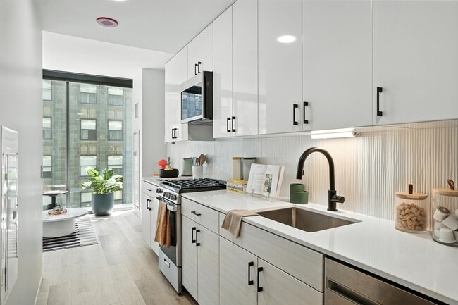 Photo - 64 E Wacker Pl Apartment