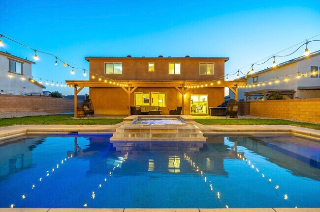 Foto del edificio - 44112 Sierra Vista Dr