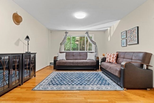 Foto del edificio - 357 Faneuil St