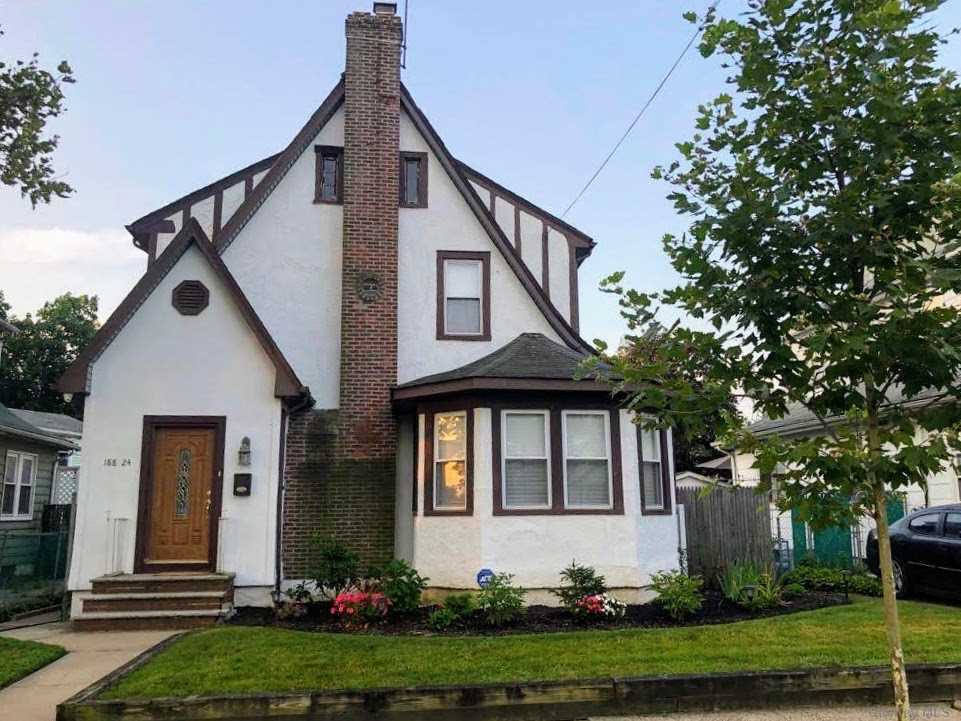 Foto principal - 188-24 Murdock Ave