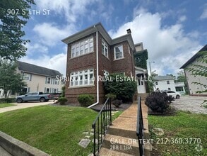 Building Photo - 907 S 4th St
