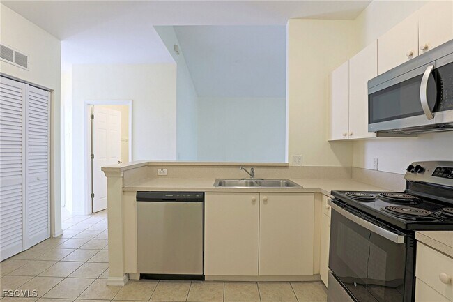 Foto del edificio - 4117 Bellasol Cir