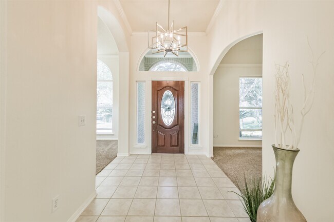 Building Photo - 12511 Grove Hollow Ct