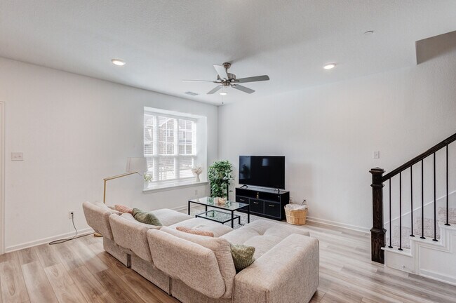 Foto del edificio - 3720 Star Mesa St