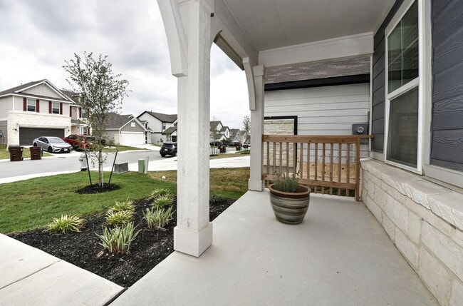 Foto del edificio - 7807 Cottonwood Ridge