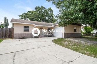 Building Photo - 515 65th Ave Dr W