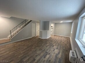 Building Photo - 1935 Brookside Dr