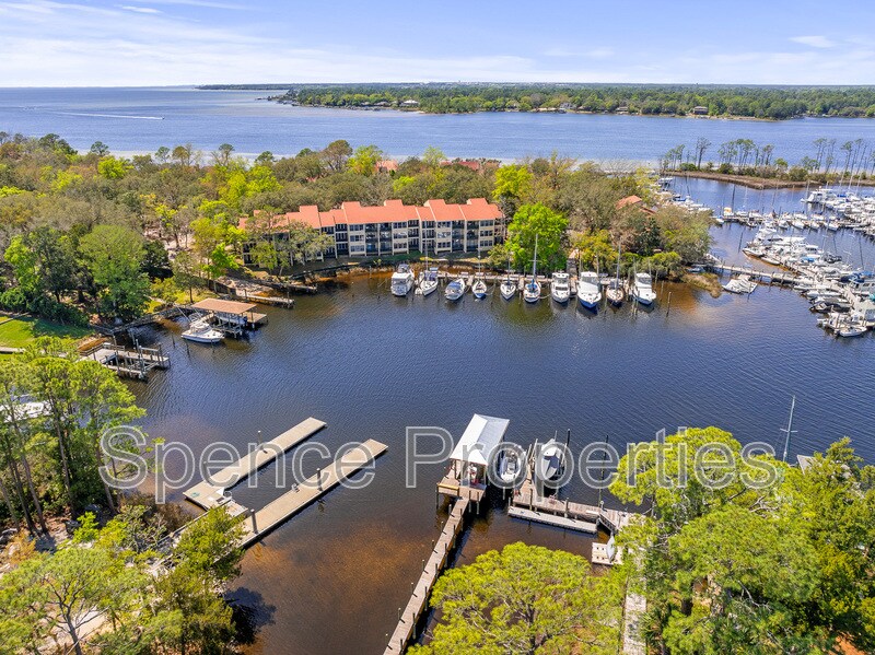 Primary Photo - 300 Yacht Club Dr