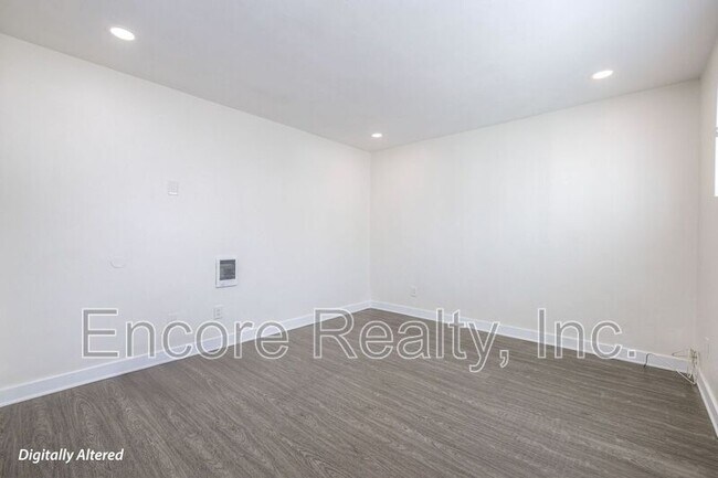 Foto del edificio - 4070 Illinois St