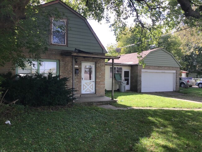 Foto del edificio - 3 bedroom single family home