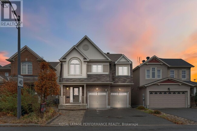 Building Photo - 580 Sunlit Cir