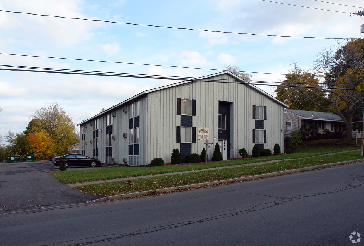 320 N Midler Ave - The J Midler