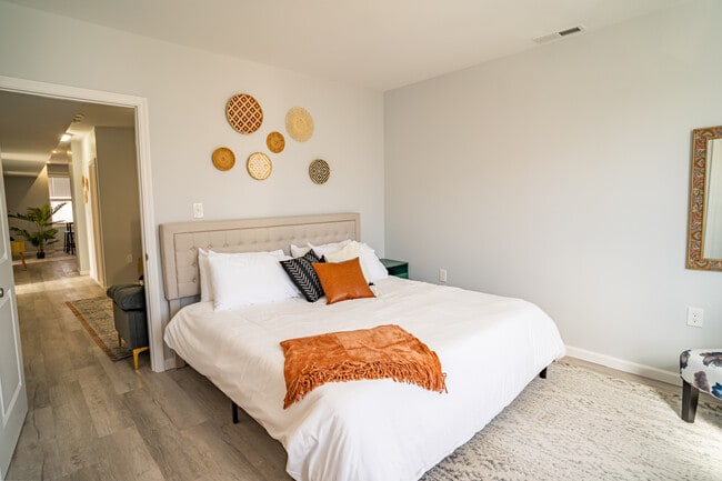 Photo - 701 S 18th St Townhome