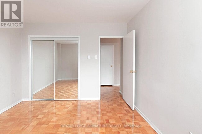 Building Photo - 525 Eglinton Ave E