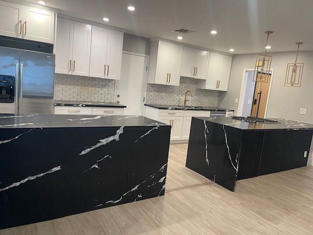 Building Photo - 22020 Viscanio