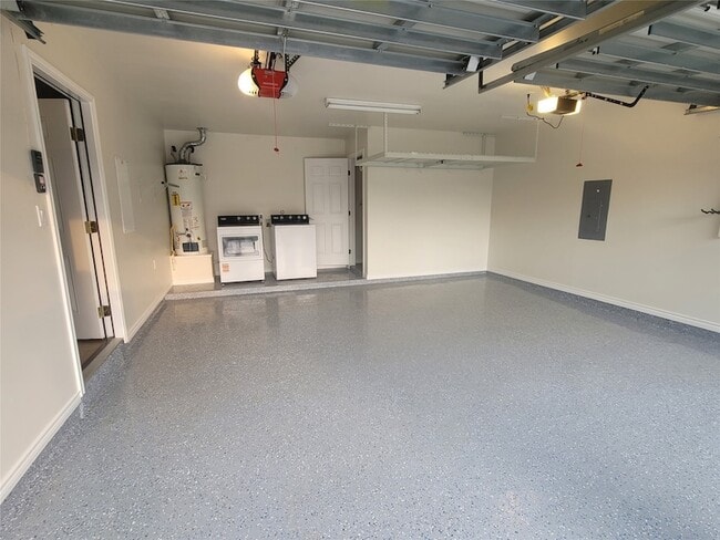 Building Photo - 107 Avalon Way