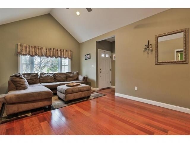 Foto del edificio - 7 Lamplighter Village Rd