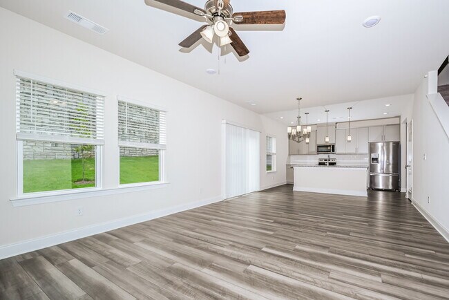 Foto del edificio - 7393 Blue Gable Rd