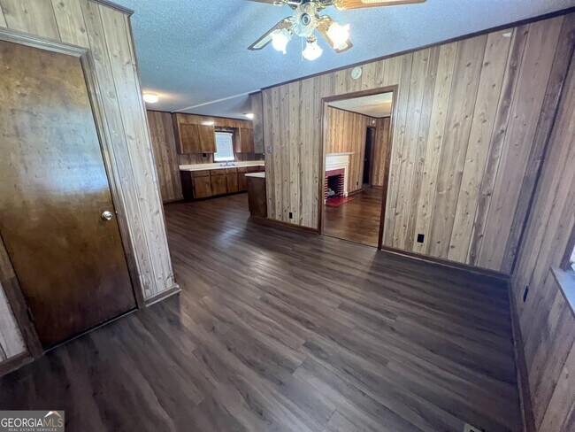 Foto del edificio - 404 McArthur Blvd