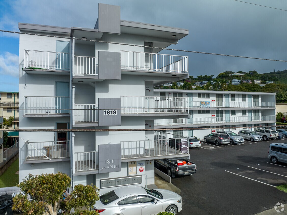 Building Photo - 1818 Anapuni St
