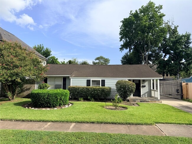 Photo - 1631 Chantilly Ln (Houston, TX) House