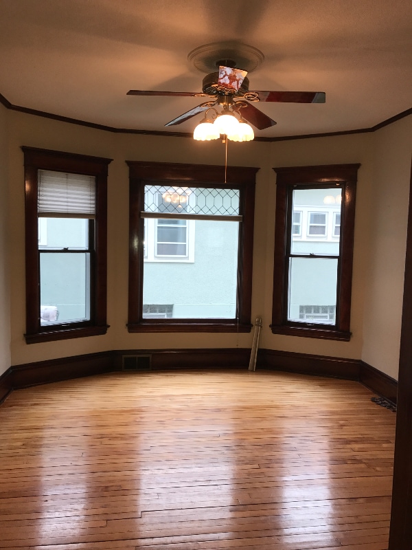 Primary Photo - 1135 5th St NE