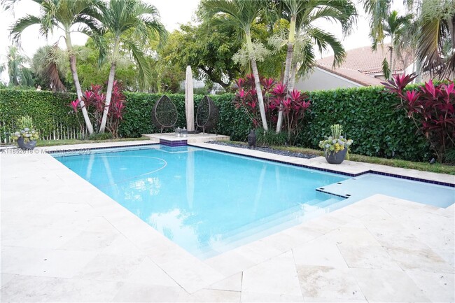Foto del edificio - 15628 SW 16th St