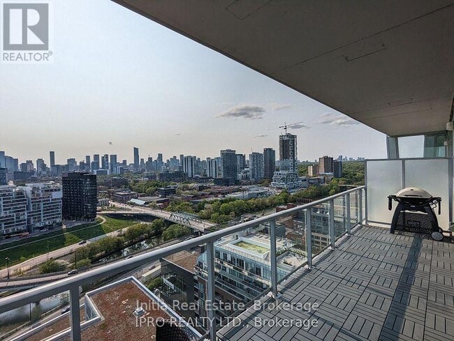 Building Photo - 15 Baseball Pl